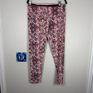 Victoria’s Secret Sport Knockout Pink Snakeskin Full Length Leggings Gym Large